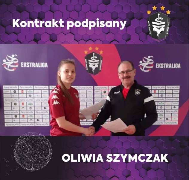 Oliwia Szymczak podpisała kontrakt.
